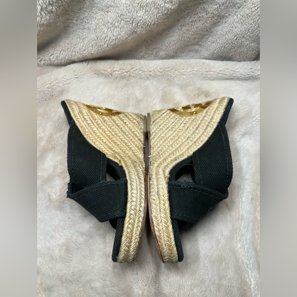 Tory Burch Black Wedge Sandals with Gold Accent Size 8 - Picture 4 of 9
